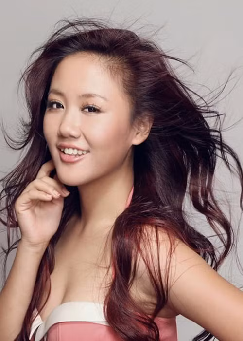 Gương mặt của Văn Mai Hương vào năm 2011.