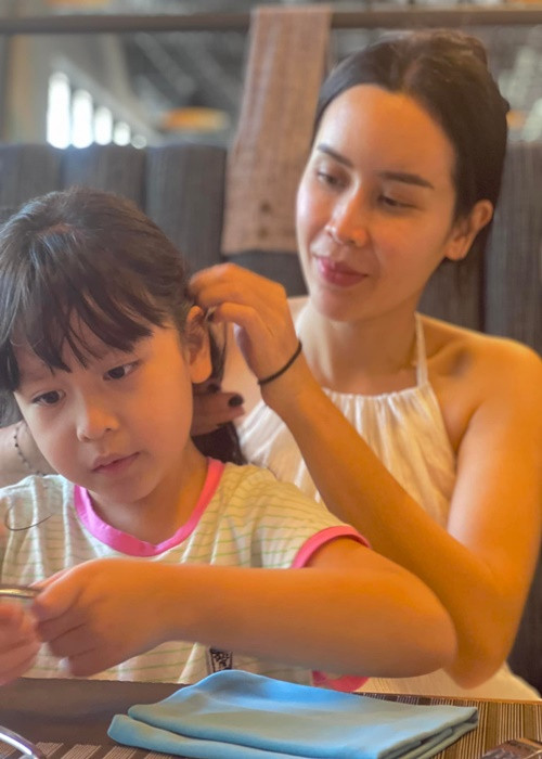 Lưu Hương Giang chia sẻ, cô con gái thứ hai rất tự lập, nghịch ngợm.