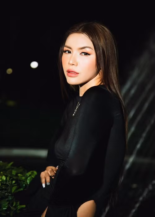 Minh Tú bị bệnh lạc nội mạc tử cung. Căn bệnh khiến nữ người mẫu khó có con. Minh Tú tiết lộ, khi biết bệnh tình của cô, bạn trai nói, cả hai có thể nhận con nuôi. Ảnh: FBNV.