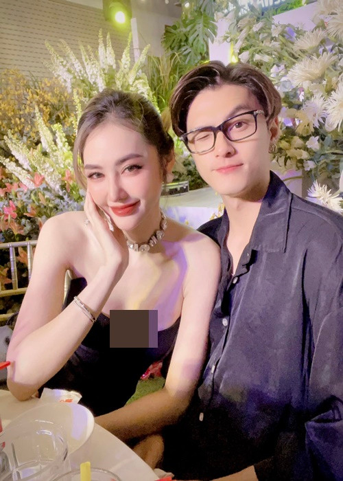 Năm 2015, Linh Chi rời công ty người mẫu của ông bầu Khắc Tiệp do hết hợp đồng cũng như cô muốn đi con đường riêng. Hiện tại, Linh Chi có cuộc sống bình yên bên Lâm Vinh Hải. Ảnh: FBNV.