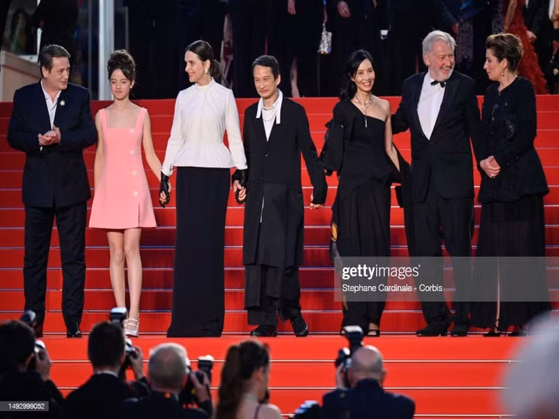 Bà xã của Trần Anh Hùng là nữ diễn viên Trần Nữ Yên Khê. Cô từng đóng Mùi đu đủ xanh của Trần Anh Hùng. Ảnh: Getty