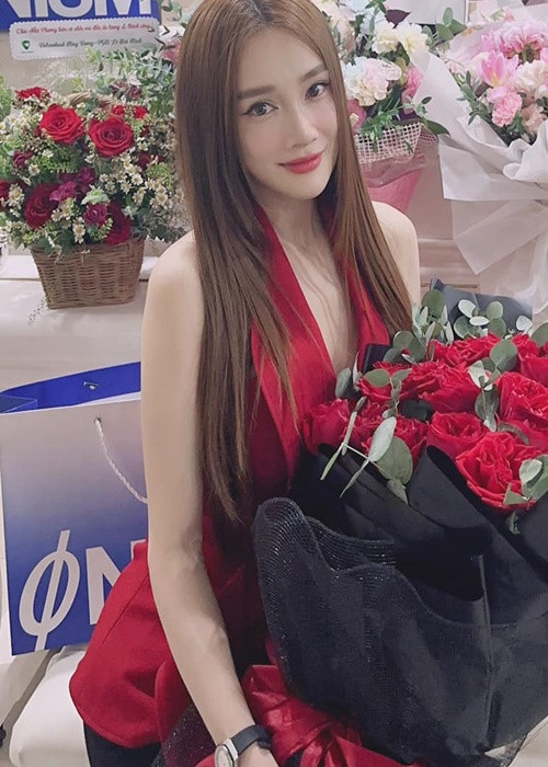 Nhan sắc của Nhã Phương hiện tại vẫn hút mọi ánh nhìn. Ảnh: FBNV.