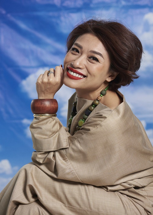 Trần Ly Ly sinh năm 1978, có mẹ là nghệ sĩ múa ballet của Nhà hát Ca múa kịch Việt Nam. 10 tuổi, Trần Ly Ly bắt đầu học múa chuyên nghiệp. Ảnh: Dân Việt.