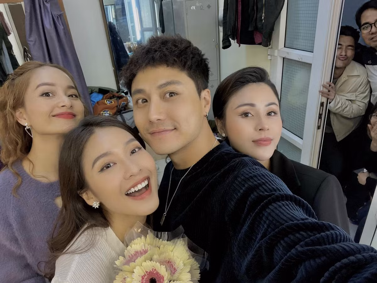 Canh Luong Thu Trang tat Kha Ngan tren phim gio vang hut trieu view-Hinh-4