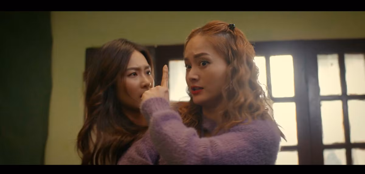 Canh Luong Thu Trang tat Kha Ngan tren phim gio vang hut trieu view-Hinh-2