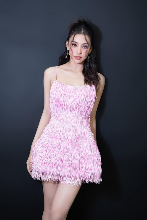 Tình duyên của Tiểu Vy và 2 Á hậu Việt Nam 2018 Tinh duyen cua Tieu Vy va 2 A hau Viet Nam 2018