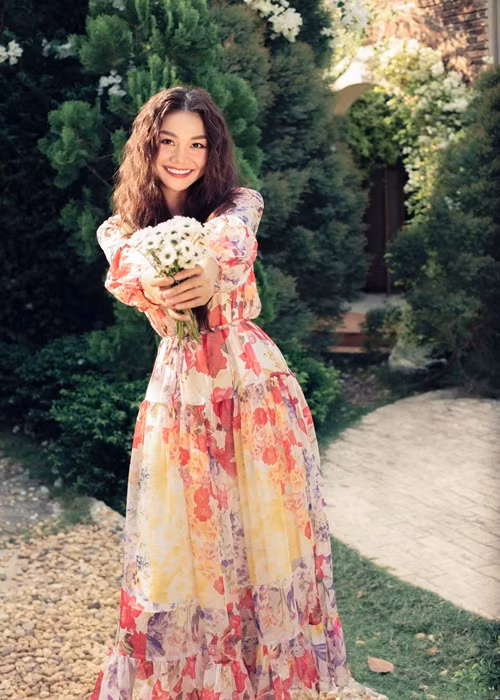 Bạn trai của Thanh Hằng phải trải qua 6-7 lớp người mới tiếp cận được người đẹp. Trong mắt Thanh Hằng, người yêu trung thực. Tới nay, danh tính người yêu của cô vẫn là một ẩn số. Ảnh: FBNV.