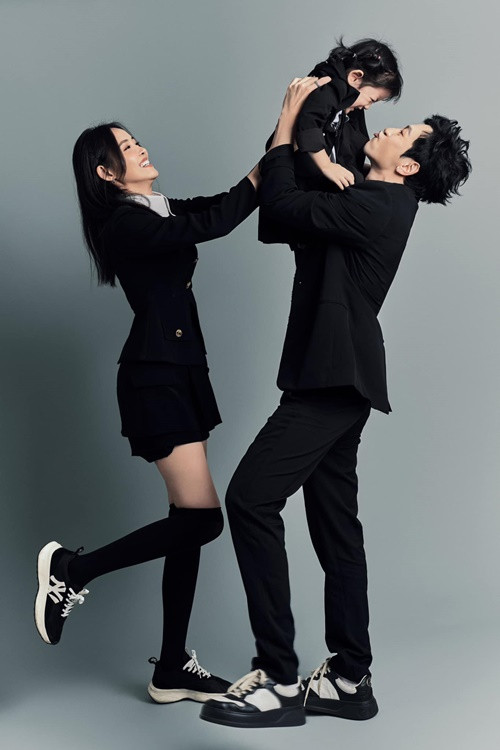 Gần đây, Trương Mỹ Nhân chia sẻ về cuộc sống bên tình trẻ. Cô cho biết, cả hai vẫn có những xích mích khi sống chung.