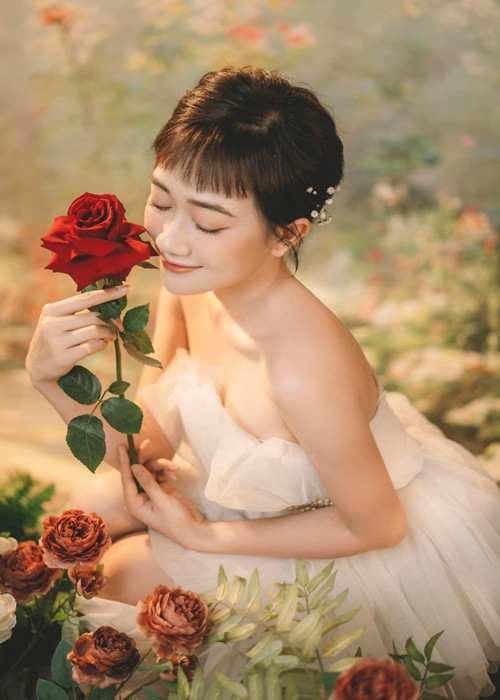 Sở hữu vóc dáng thon gọn, Phương Lan chia sẻ trên Saostar, cô chấp nhận tăng 10kg cho một dự án điện ảnh của Việt Nam và Hàn Quốc chưa được công bố.