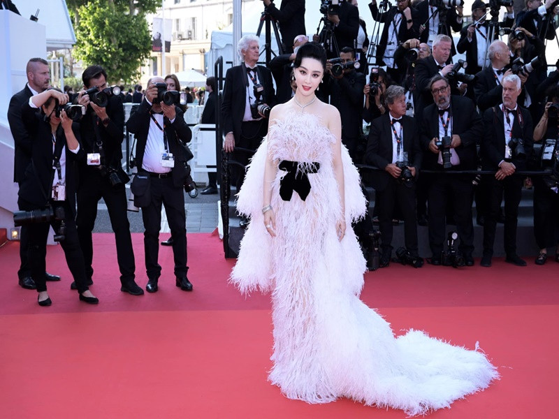 Phạm Băng Băng xinh đẹp như nữ thần ở tuổi 42.