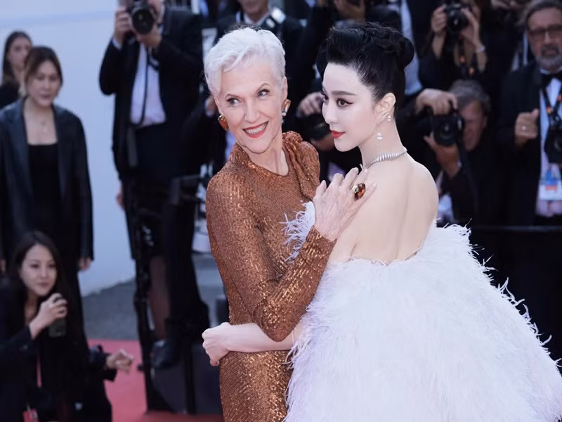 "Nàng Kim Tỏa" đầu tư váy áo khi tham gia Liên hoan phim Cannes năm nay.