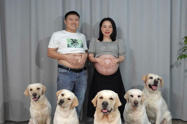 Hanh trinh xuyen Viet de doi cua mot “gia dinh 4 chan“