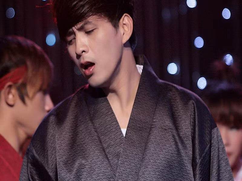 Hồ Quang Hiếu từng 7 lần đổi nghệ danh vì mãi không thành ngôi sao.