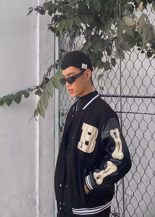 "Anh rất thích cách em rap. Hi vọng em sẽ còn phát triển hơn nữa. Quá dễ thương. Anh rất thích", HIEUTHUHAI nói về Pháp Kiều.