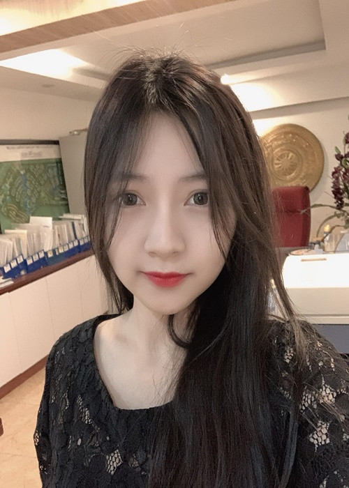 Nhan sắc của tân hoa hậu được khen ngợi trẻ trung, xinh đẹp. Ảnh: FBNV.