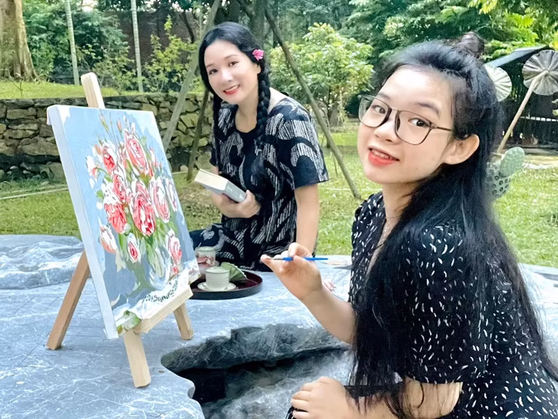 Nữ nghệ sĩ sống cùng cô con gái út Thái Phương. Trong cuộc phỏng vấn với Vietnamnet, Thanh Thanh Hiền cho biết, Thái Phương là người đồng hành mới của cô sau khi cô ly hôn.