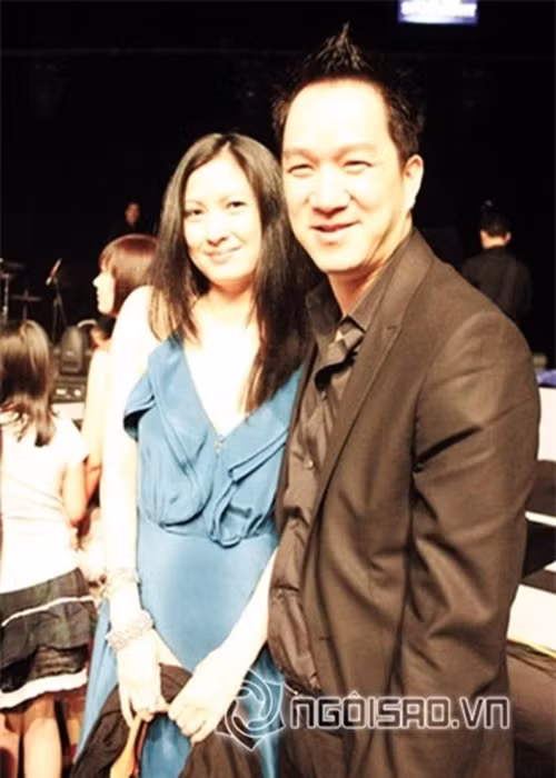 Một người bạn chung của hai nhóm bạn đã giới thiệu Huy MC với Bảo Quyên. Ban đầu, Bảo Quyên không biết Huy MC là ca sĩ. Sau đó, cô tìm hiểu thêm về chồng qua bạn bè, thậm chí phải lên Google tìm tên chồng. Ảnh: Gia đình Việt Nam