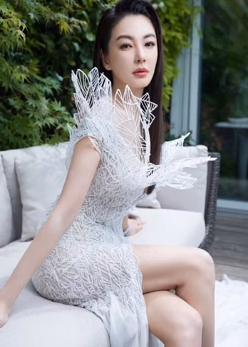 Mỹ nhân họ Trương được đánh giá là một trong những ngôi sao gây chú ý ở Cannes năm nay. Ảnh: Sina