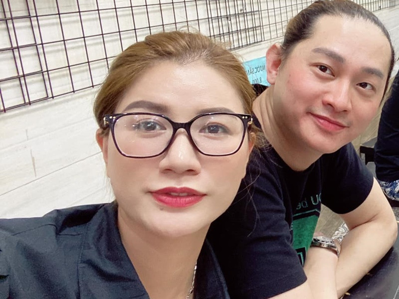 Vợ chồng Trang Trần đăng ký kết hôn năm 2021. Vì dịch bệnh, cả hai quyết định hoãn cưới.