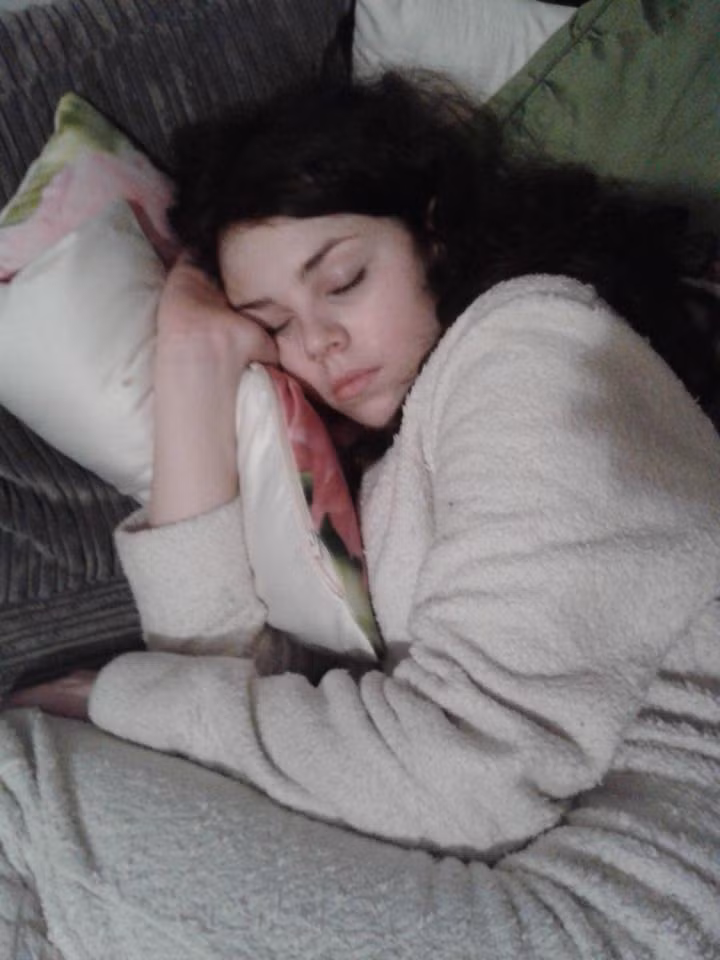 Khi xuất hiện những triệu chứng trên cần phải ngay cơ sở y tế để được trợ giúp. (Nguồn ảnh: The Sun)