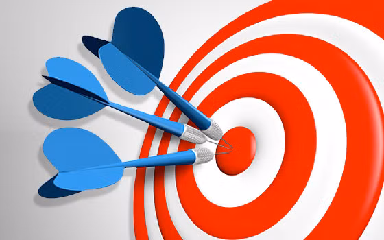 Kiên trì chiến thắng mọi thứ: Nhiều người nghĩ rằng sang năm mới rồi, mình cần phải tập luyện mỗi ngày, mình cần phải ngừng uống rượu…nhưng đều không làm được. Thay vào đó hãy cam kết ít đi để có đủ kiên trì thực hiện những thói quen mới rồi sau đó lại cam kết thêm một ít. Chẳng hạn như: Tập luyện từ 3-4 lần/tuần và chỉ được bỏ 10%.