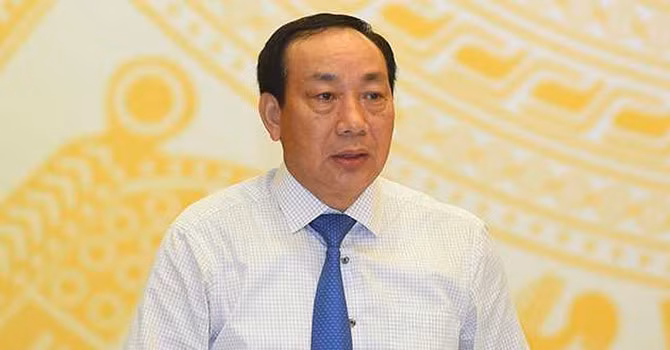 Taxi truyen thong to Uber, Grab: Bo Cong thuong, Giao thong noi gi?