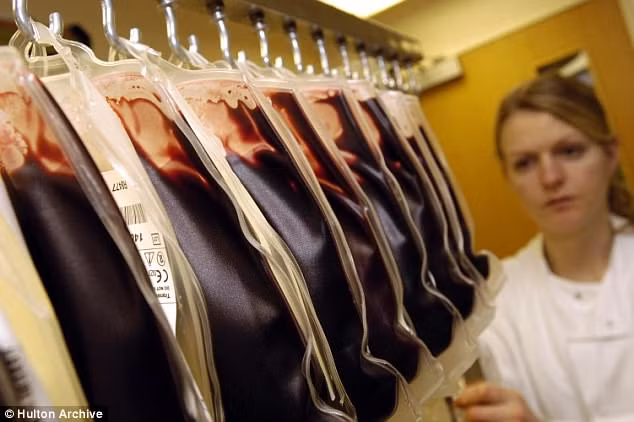 Sap san xuat duoc mau nhan tao tu te bao goc?