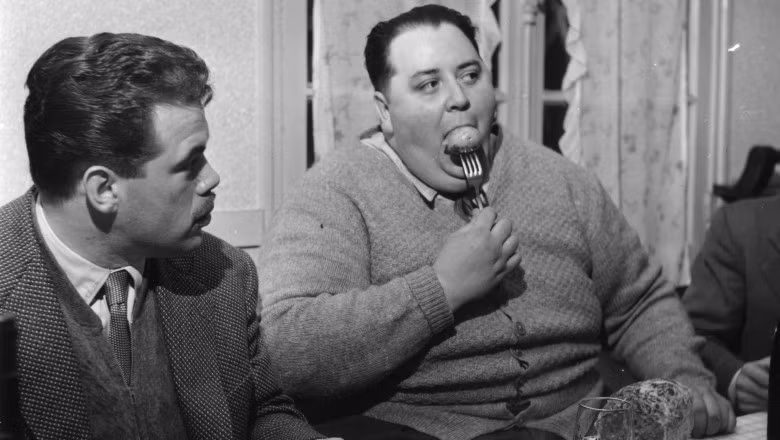 Đến thời kỳ hoàng kim, lịch sử lại lặp lại, cân nặng đồng nghĩa với địa vị, nên đàn ông to béo mới được coi là đẹp. Những người nào bụng càng to thì càng hấp dẫn. 