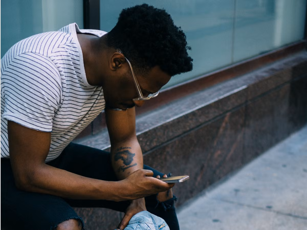 Hiểu rõ giá trị của việc chờ đợi: Những người đúng giờ thường phải ngồi chờ người khác nên họ cũng không ngại chờ đợi. Một là họ đã chuẩn bị sẵn tinh thần cho điều này, hai là họ biết cách sử dụng thời gian chờ đợi hiệu quả.