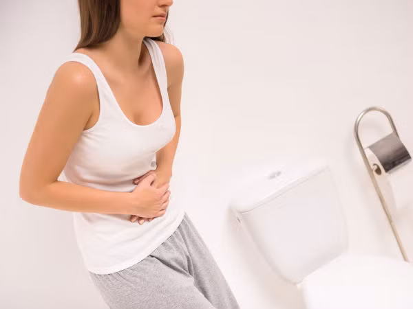 Dùng nước này để uống sau khi ăn. Ban đầu sẽ có cảm giác nóng cháy nhưng có thể ăn/uống cam hoặc chanh cho dịu lại. Hoặc cũng có thể dùng nước này để súc miệng 2-3 lần mỗi ngày 