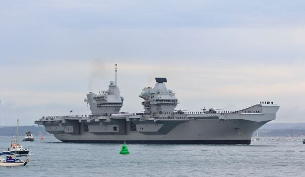 Con tàu mang tên Nữ hoàng Anh Elizabeth này có độ giãn nước 77.800 tấn, dài 280 mét, lườn rộng 73 mét và mớm nước tới 11 mét. Nguồn ảnh: BI.