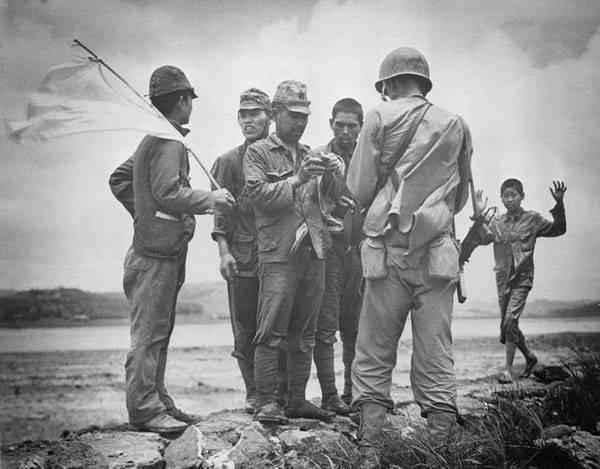 Sau Chiến tranh Thế giới thứ hai, cùng với sự giải tán của Quân đội Nhật, Đạo quân Quan đông cũng bị xoá sổ. Những chỉ huy của Đạo quân Quan đông gần như đều bị đưa ra xét xử về việc vi phạm tội ác chiến tranh. Nguồn ảnh: Baidu.