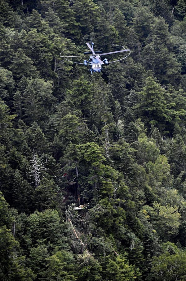 Rơi trực thăng cứu hộ ở Nhật, ít nhất 8 người chết - Hình 2 Roi truc thang cuu ho o Nhat, it nhat 8 nguoi chet-Hinh-2