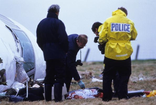 Tới năm 1991, sau 3 năm Anh và Mỹ kết hợp điều tra, các điệp viên tình báo người Libya bao gồm hai người tên Abdel Basset Ali al Megrahi và Lamen Khalifa Fhimah đã bị cáo buộc tội khủng bố. Tuy nhiên, phía Libya từ chối giao nộp hai người này cho phía Mỹ. Nguồn ảnh: CNN.