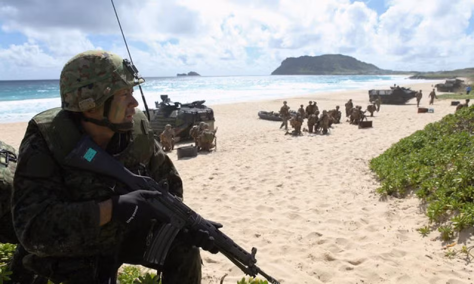 Tokyo vẫn không cho biết cuộc tập trận đổ bộ giữa nước này và Mỹ sắp tới sẽ được tổ chức ở đâu. Tuy nhiên nhiều nhà phân tích cho rằng, cuộc tập trận này rất có thể sẽ được tổ chức ở quần đảo Senkaku. Nguồn ảnh: BI.