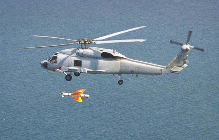 Tên lửa Penguin có thể được phóng từ tàu mặt nước, máy bay chiến đấu, trực thăng...