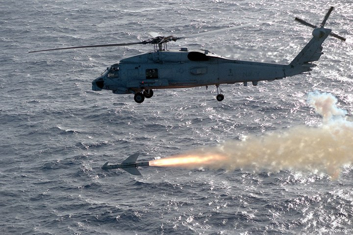 Tầm bắn của Penguin Mk 2 và Mk 3 lần lượt đạt 34km và 55km.