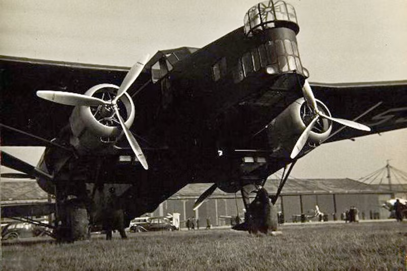 Máy bay ném bom của Pháp loại Farrman F.222 được ra đời vào năm 1932. So với các loại máy bay ném bom cùng thời, Farman 222 có tốc độ khá nhanh, lên tới 320 km/h. Nguồn ảnh: Fotoreports.