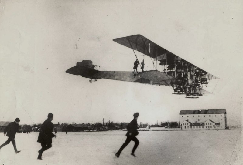 Máy bay ném bom đầu tiên của Liên Xô chiếc Ilya Muromets. Nguồn ảnh: Fotoreports.