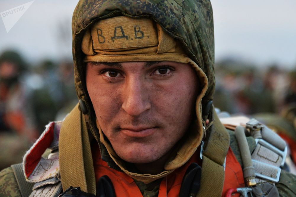 Thành viên của lực lượng lính dù Nga trong một cuộc tập trận ở Primorye ở vùng Viễn Đông Nga. Nguồn ảnh: Sputnik.