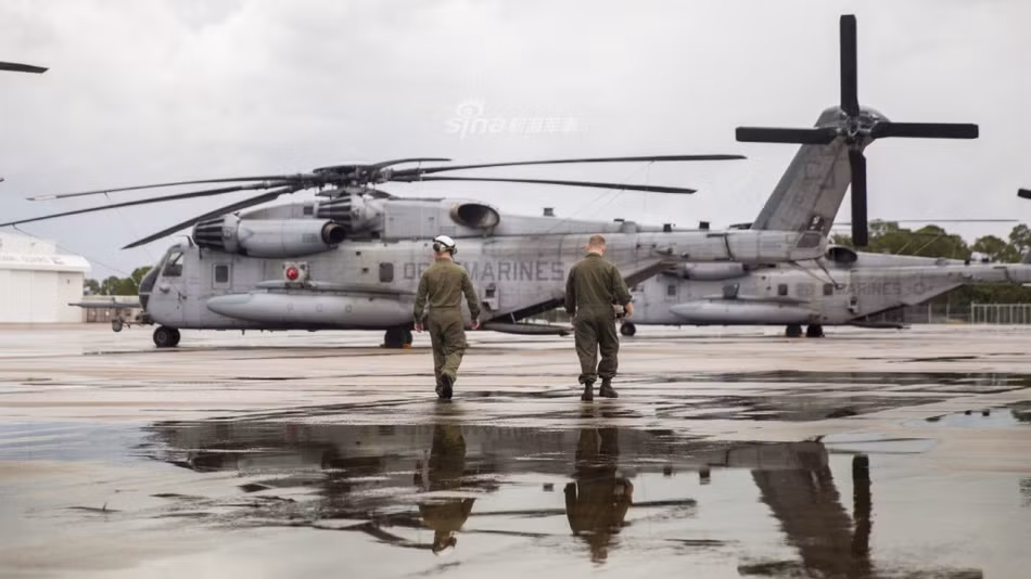 Hiện tại, trên thế giới ngoài Lực lượng Thuỷ quân Lục chiến Mỹ còn có Hải quân Mỹ và Lực lượng Phòng vệ Biển Nhật Bản cùng sử dụng loại trực thăng này. Tuy nhiên triển vọng xuất khẩu cho nhiều quốc gia khác vẫn là khá mờ nhạt, kể cả khi Mỹ đang tìm kiếm kẻ thay thế cho CH-53E. Nguồn ảnh: Sina.