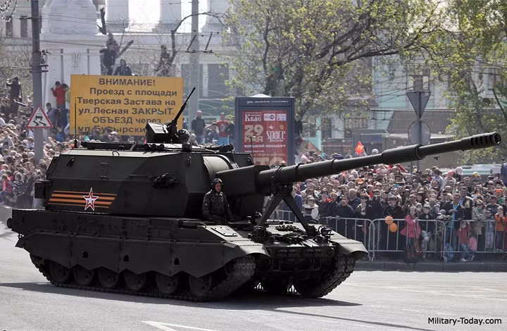 Nhờ hệ thống nạp đạn tự động, Koalitsiya-SV có thể đạt tốc độ khai hỏa tối đa 15-20 phát/phút, nhanh gấp ba lần mẫu M109 Paladin của Mỹ. Ảnh: Military-Today.