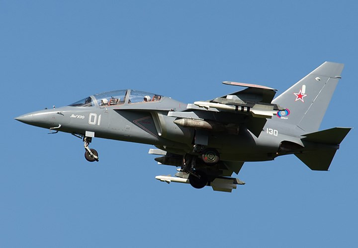 Tốc độ tối đa: 1.050 km/h; tầm bay: 2.000 km; trần bay tối đa: 12.500 m. (Ảnh: Jetphotos)