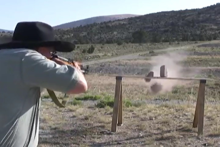 Sơ tốc đạn ở đầu nòng CKC là 735m/giây.