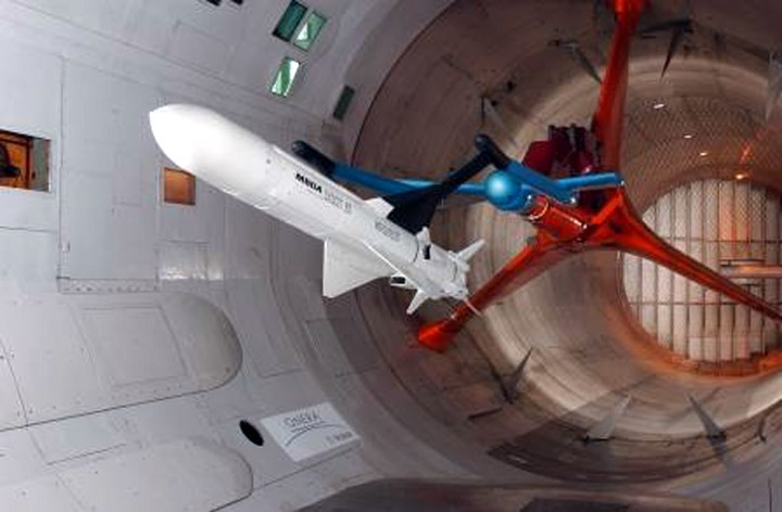 Biến thể mới nhất là MM40 Block 3 có tầm tác chiến lên tới 200km. Ảnh: mbda-systems.