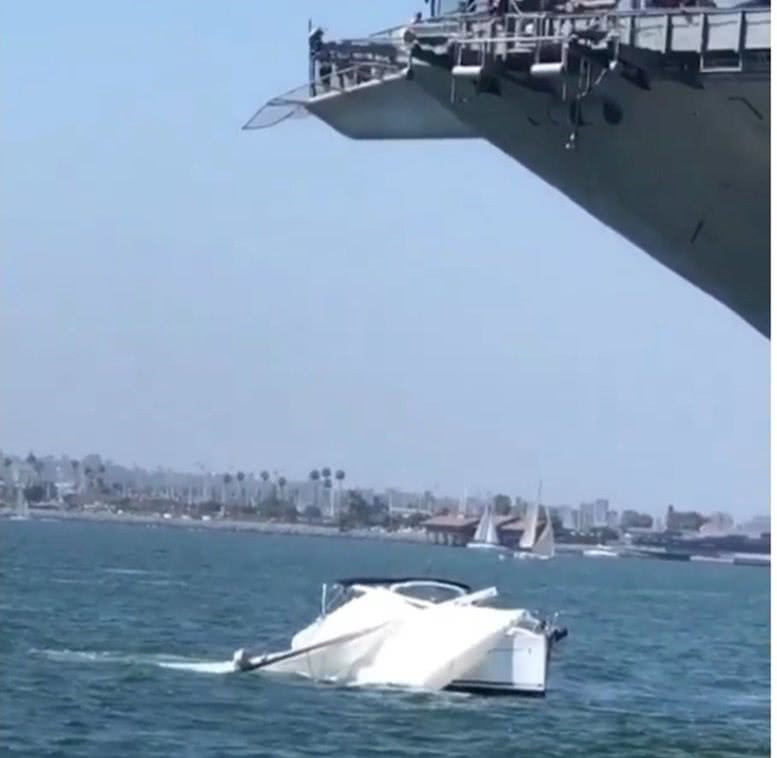 Trong khi đó, hệ thống lưới bảo hiểm bên trên tàu sân bay bảo tàng USS Midway cũng bị hư hại do cú va chạm. Nguồn ảnh: Onscene.