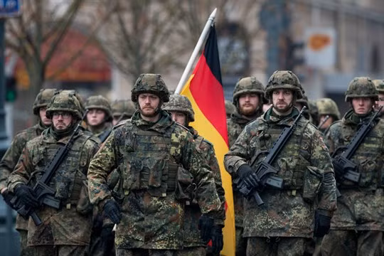 Theo các báo cáo mới đây nhất được báo chí Đức đưa tin, quân đội nước này đang rơi vào tình trạng khủng hoảng nghiêm trọng về mặt quân số. Nguồn ảnh: TotalGermany.