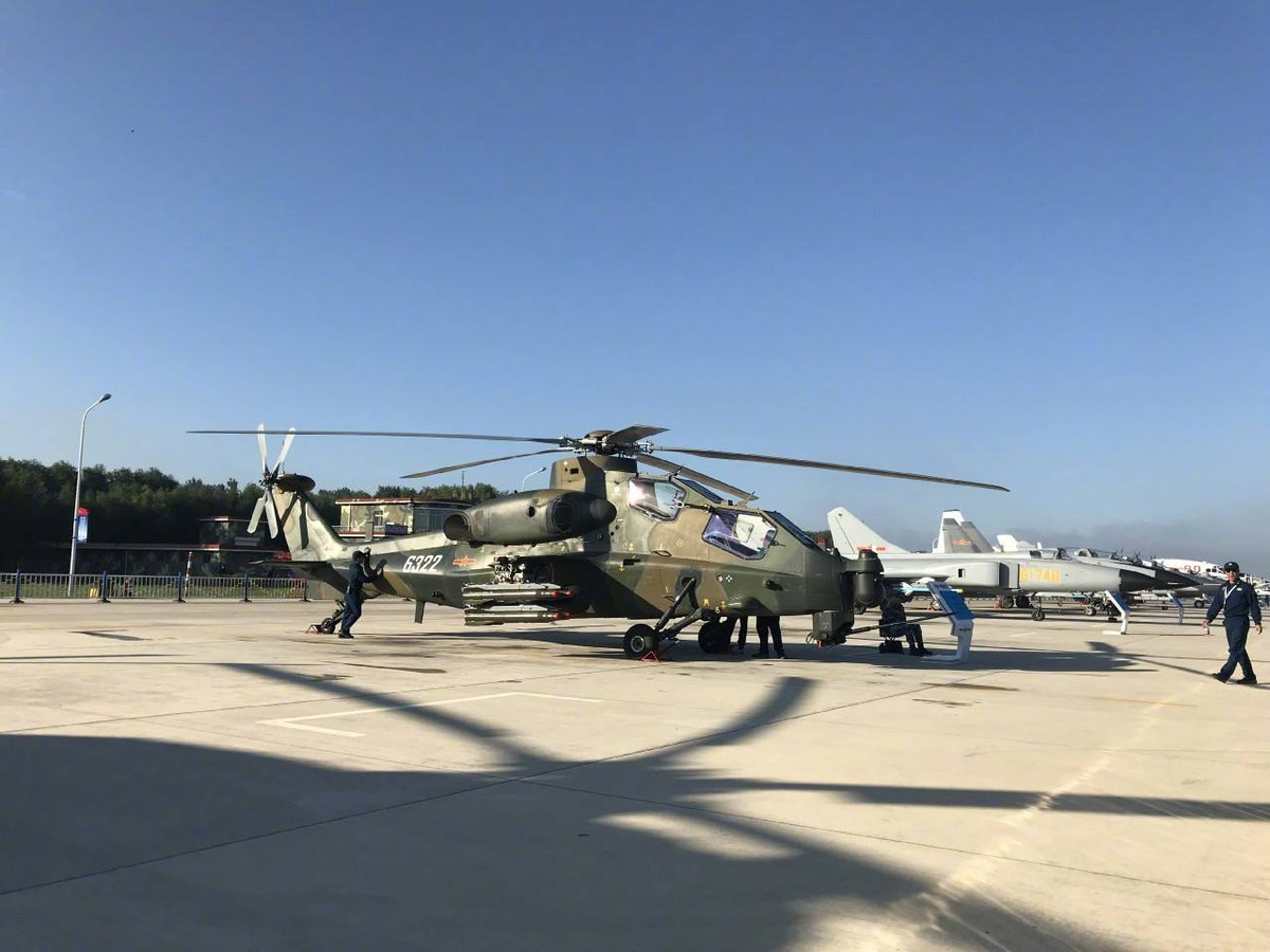 Máy bay trực thăng tấn công loại Z-10 của Không quân Trung Quốc. Nguồn ảnh: Weibo.