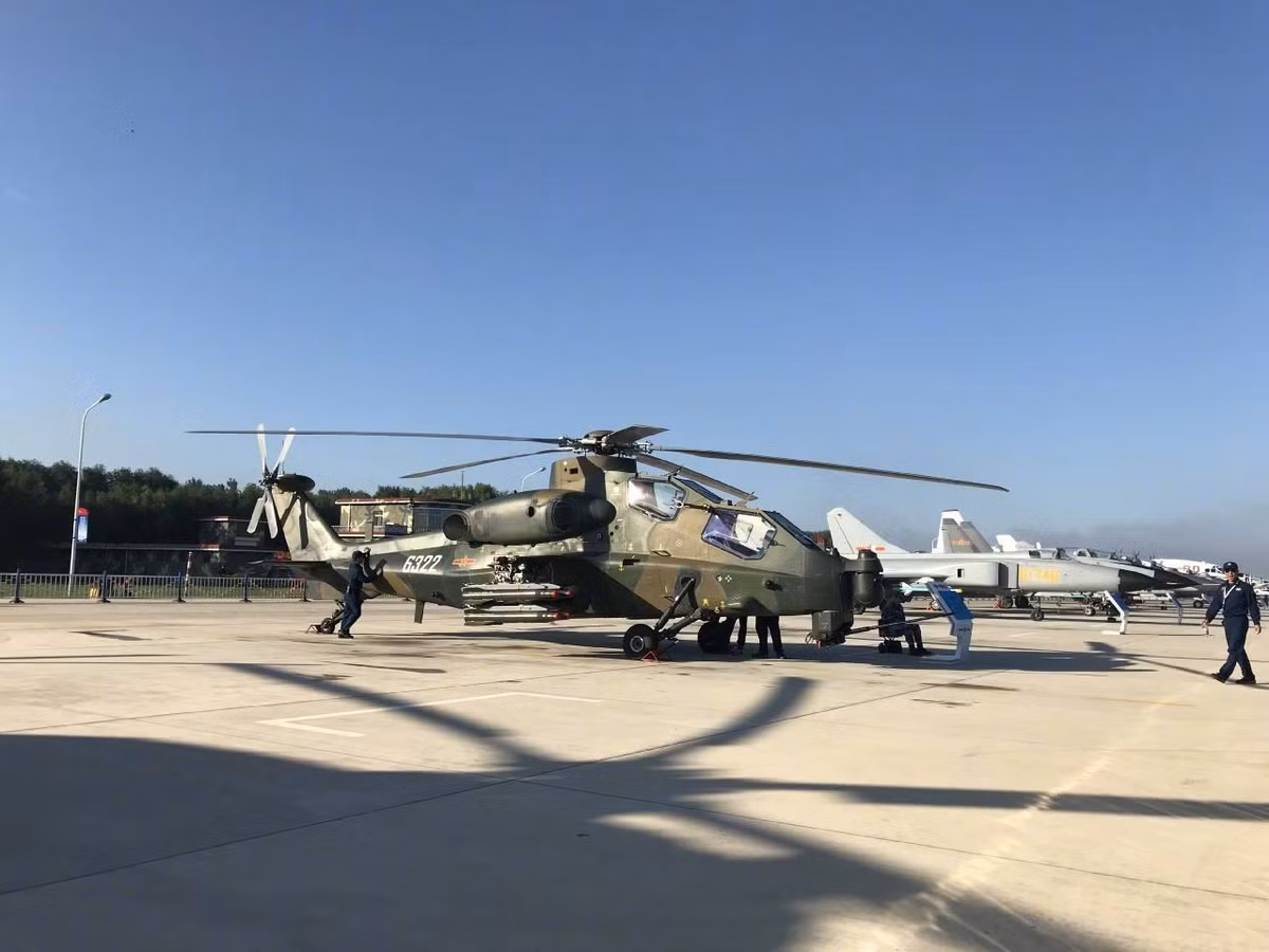 Máy bay trực thăng tấn công loại Z-10 của Không quân Trung Quốc. Nguồn ảnh: Weibo.