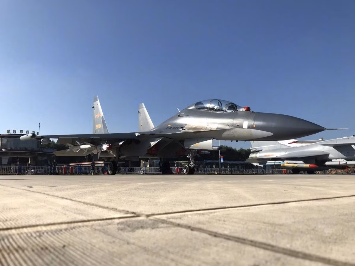 Tiêm kích J-11 - một phiên bản nhái được Trung Quốc sao chép bất hợp pháp từ chiếc Su-27 của Nga. Nguồn ảnh: Weibo.